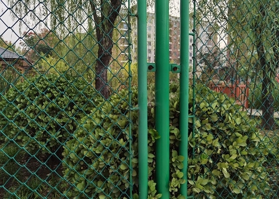 Đường kính 3.2mm Dây hàng rào liên kết chuỗi hiện đại Chiều cao 3.0m cho khu vực bóng đá